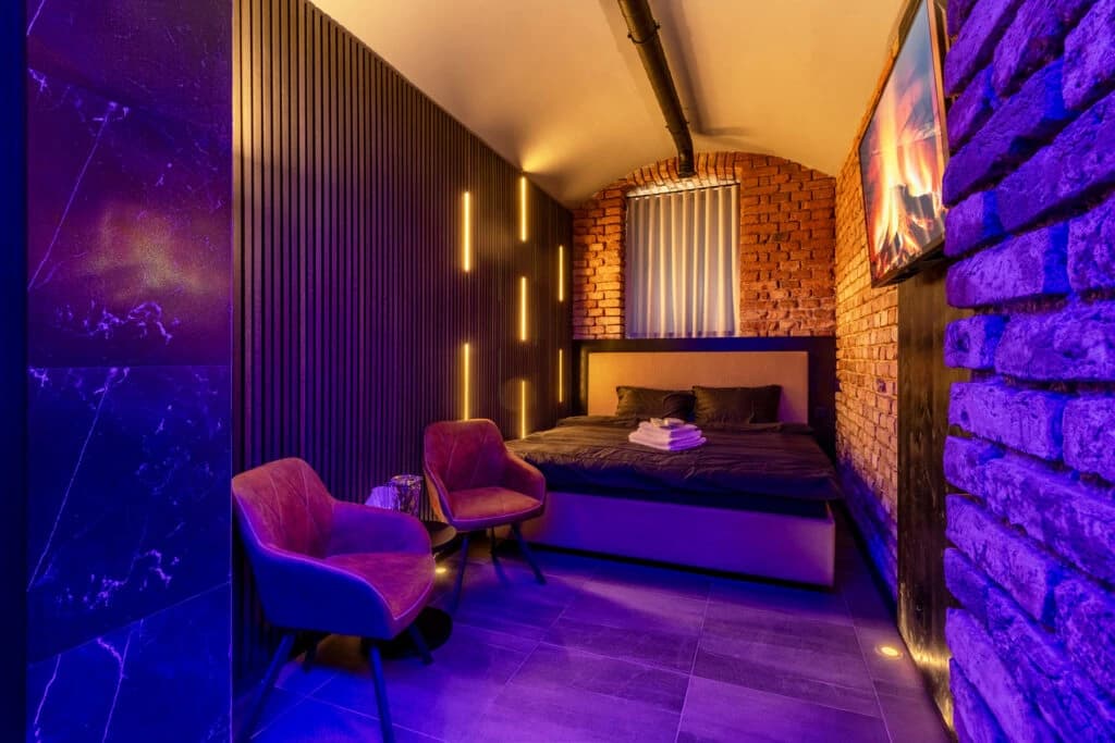 FOX CLUB | Erotic Massage Prague - foto 11